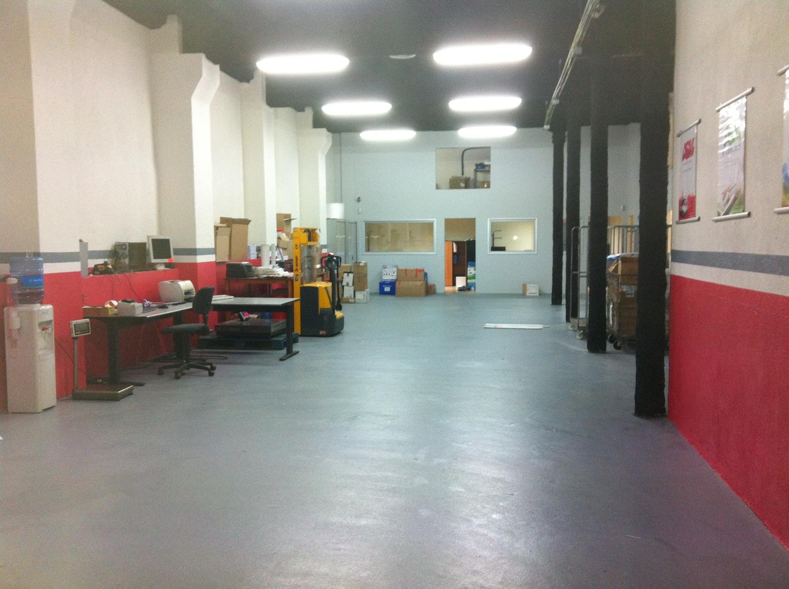 Pasillo interior nave