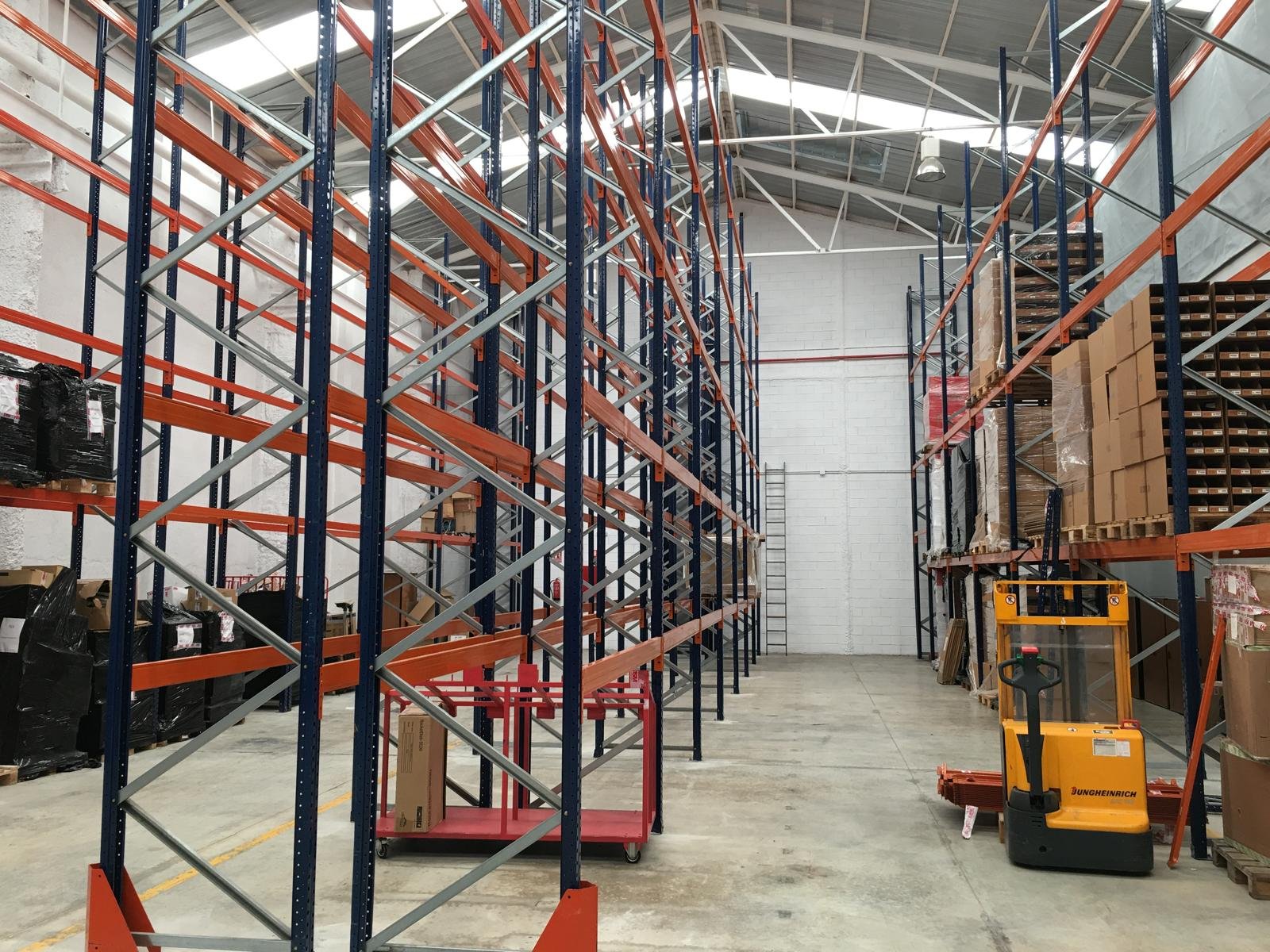 Estanterías nave industrial